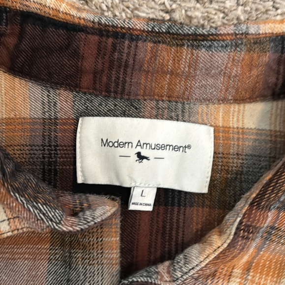 Modern Amusement brown flannel - Picture 2 of 3